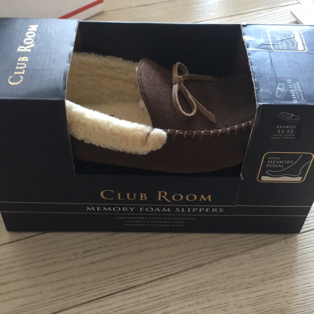Memory foam slippers New in box